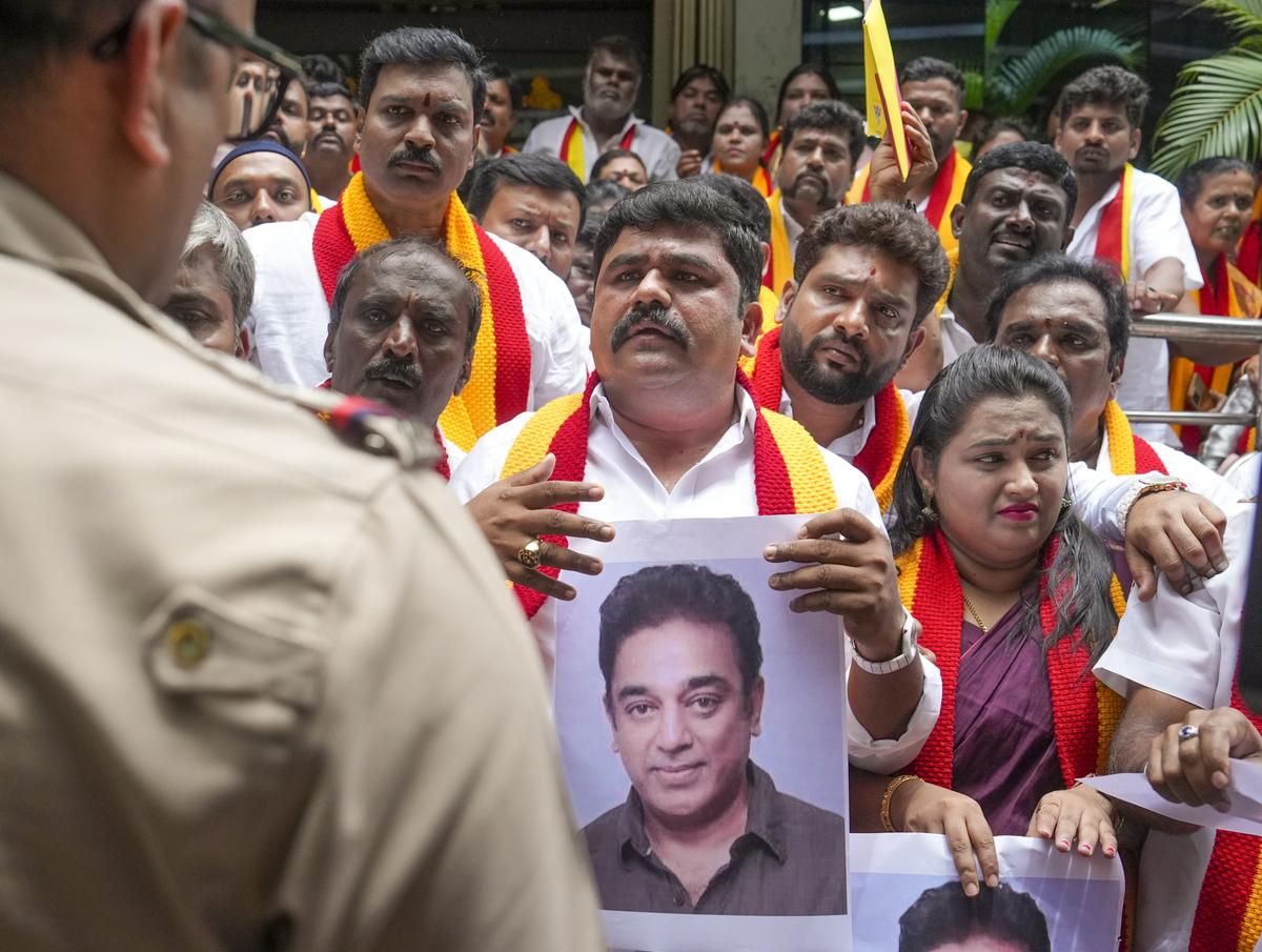 Kamal Haasan must apologise in two days for remark on Kannada language, says Karnataka film chamber - The Hindu