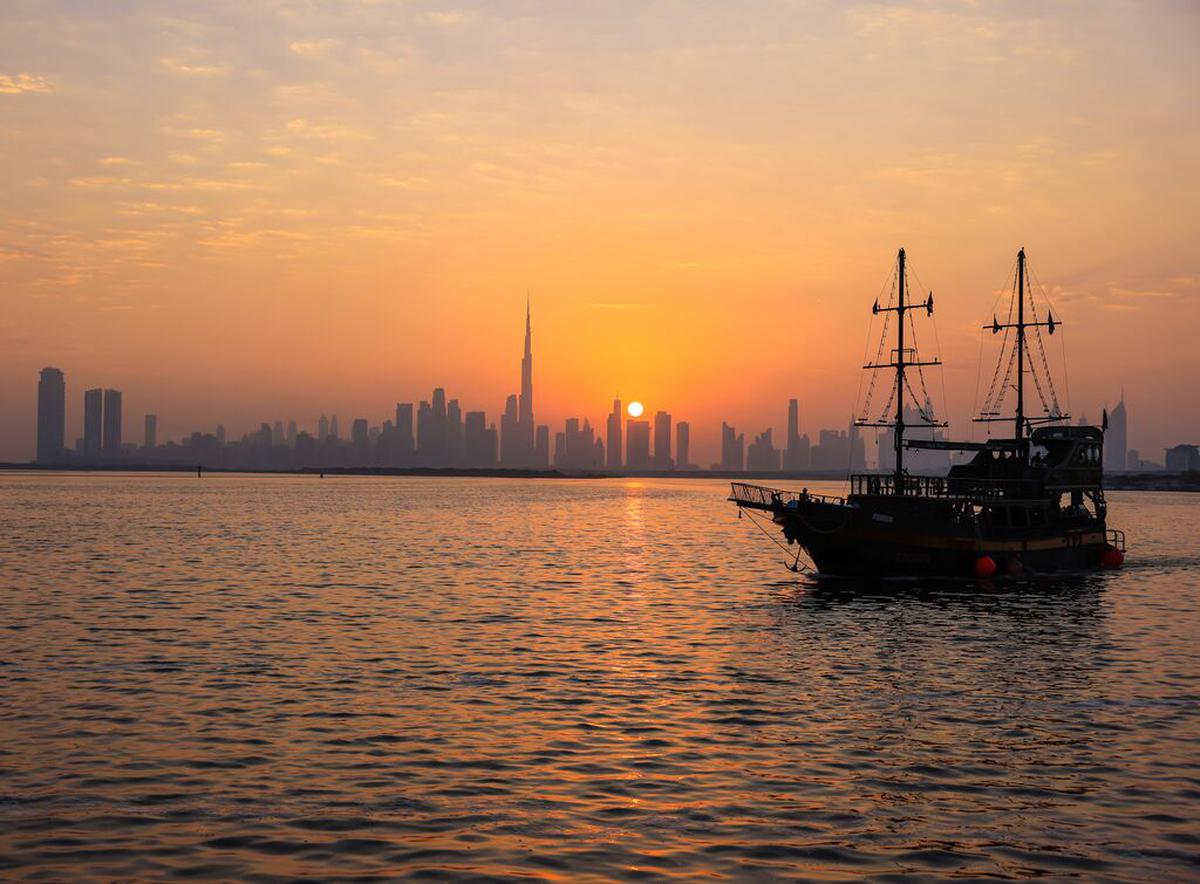 خذ إجازة بحرية منعشة في دبي هذا الصيف