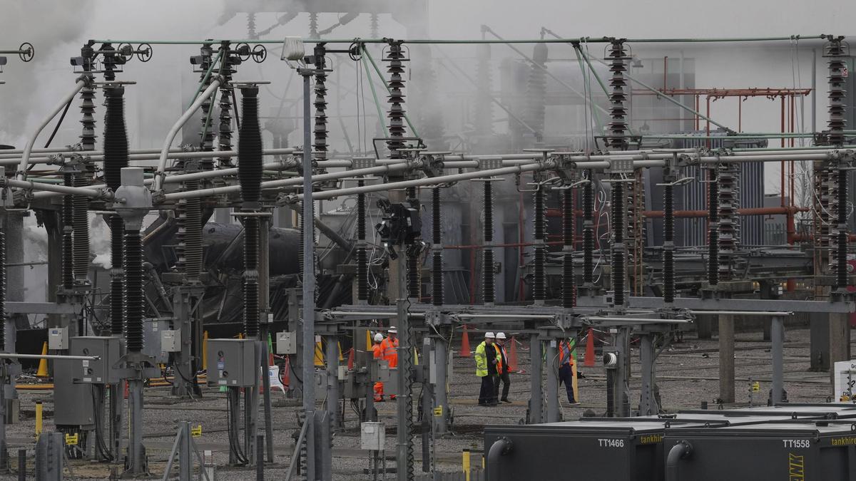 U.K. government orders probe into Heathrow shutdown that sparked concern over energy resilience