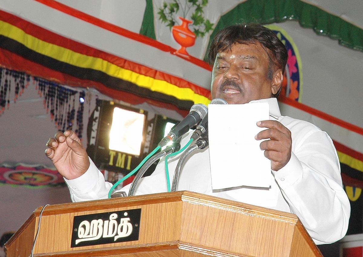 Actor Vijayakant announced the name of his political party, 'Desia Maravid Dravid Kazagam' at the party's first state conference in Madurai on 14 September 2005. Actor Vijayakant announced the name of his political party, 'Desia Maravid Dravid Kazagam' at the party's first state conference in Madurai on 14 September 2005.