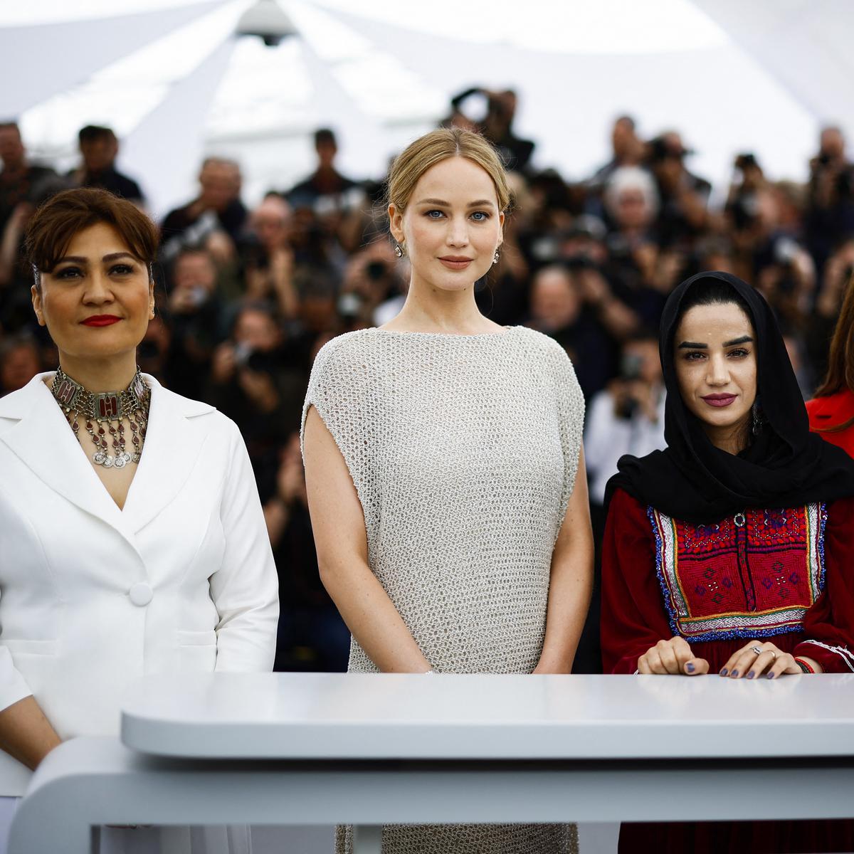 WATCH: Alicia Vikander, Jude Law and Jennifer Lawrence at Cannes Film  Festival