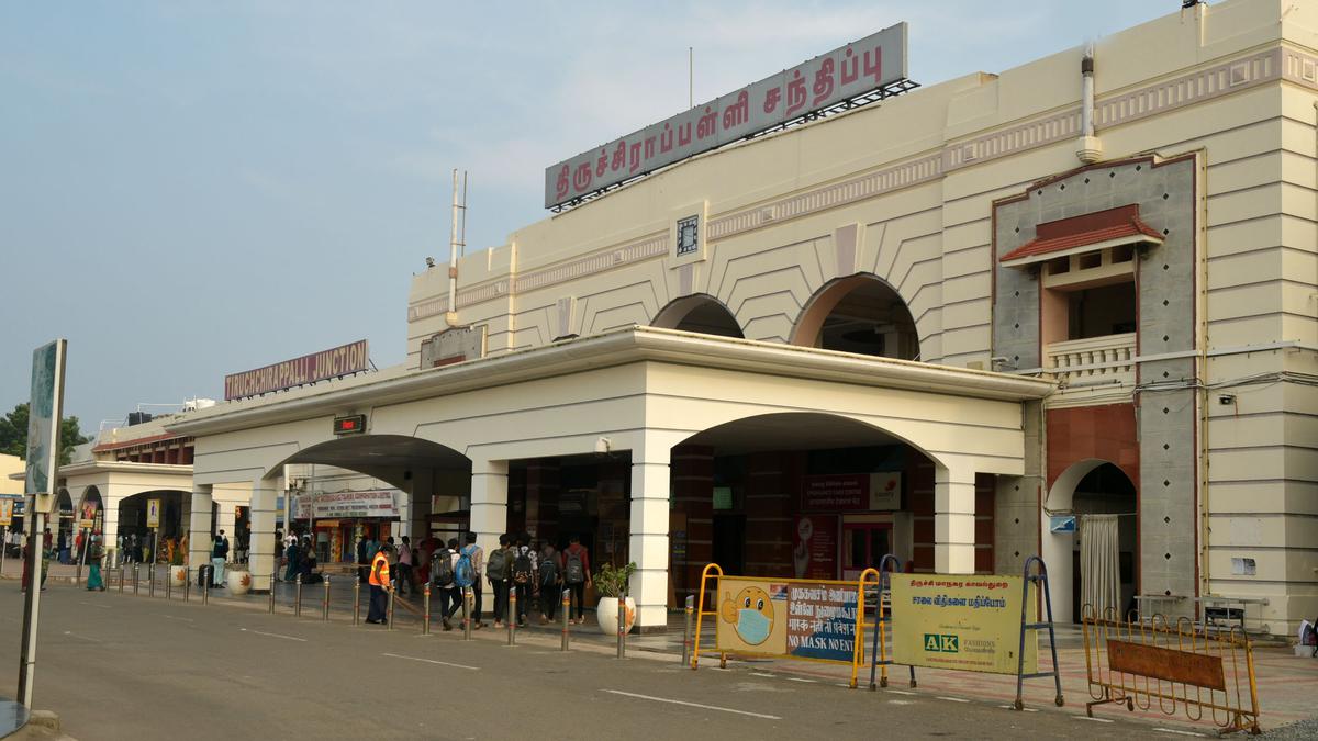 Four railway stations in Tiruchi Division bag ‘Eat Right Station’ certification