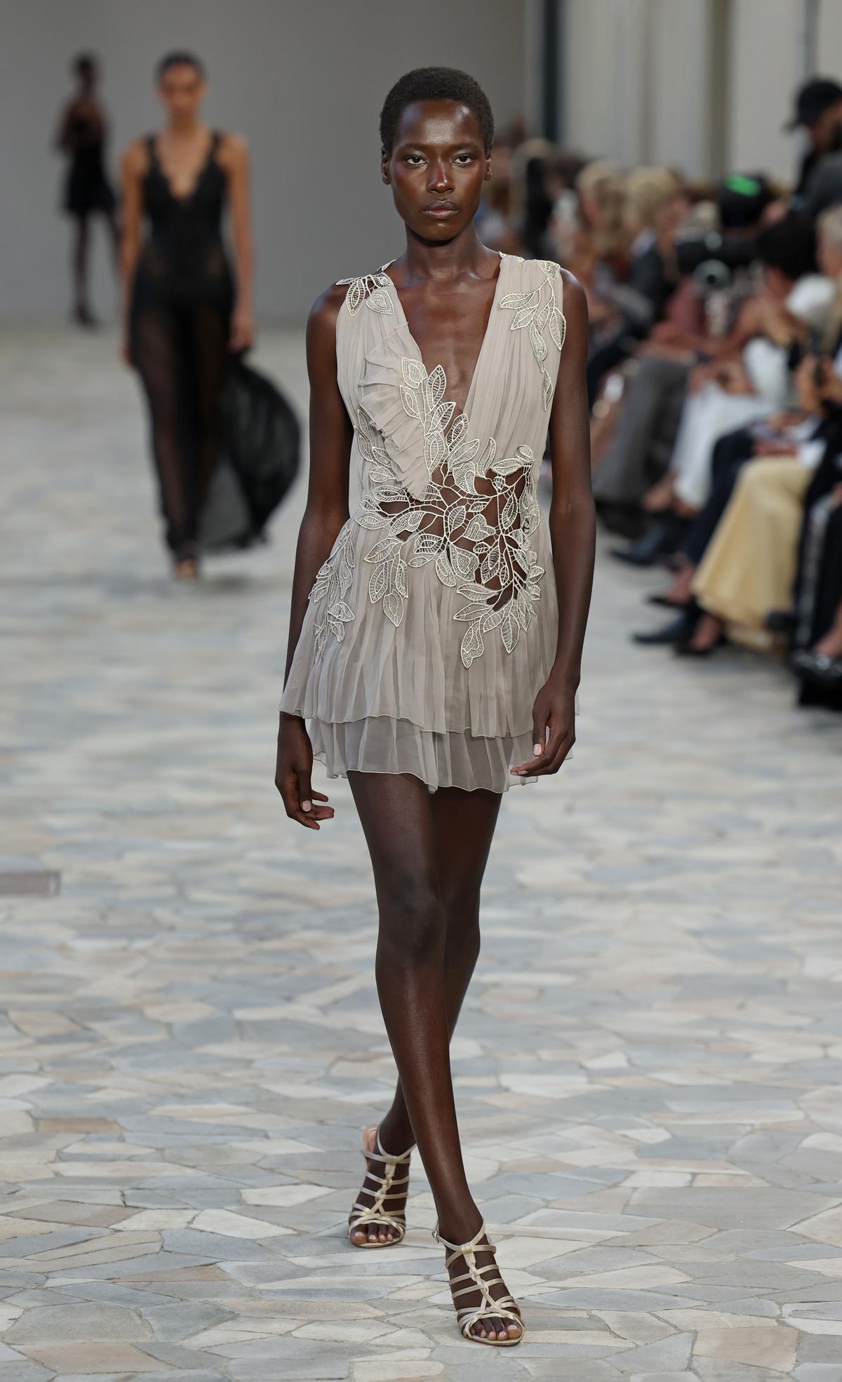 A model walks the runway at the Alberta Ferretti fashion show during the Milan Spring/Summer 2025 Womenswear collection on September 17, 2024 in Milan, Italy. 