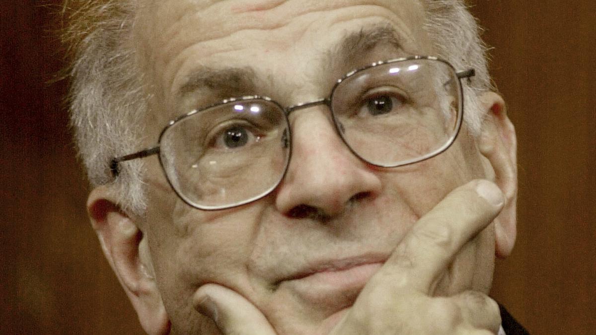 Nobel Prize winnerDaniel Kahneman, a pioneer of behavioral economics, dies at 90