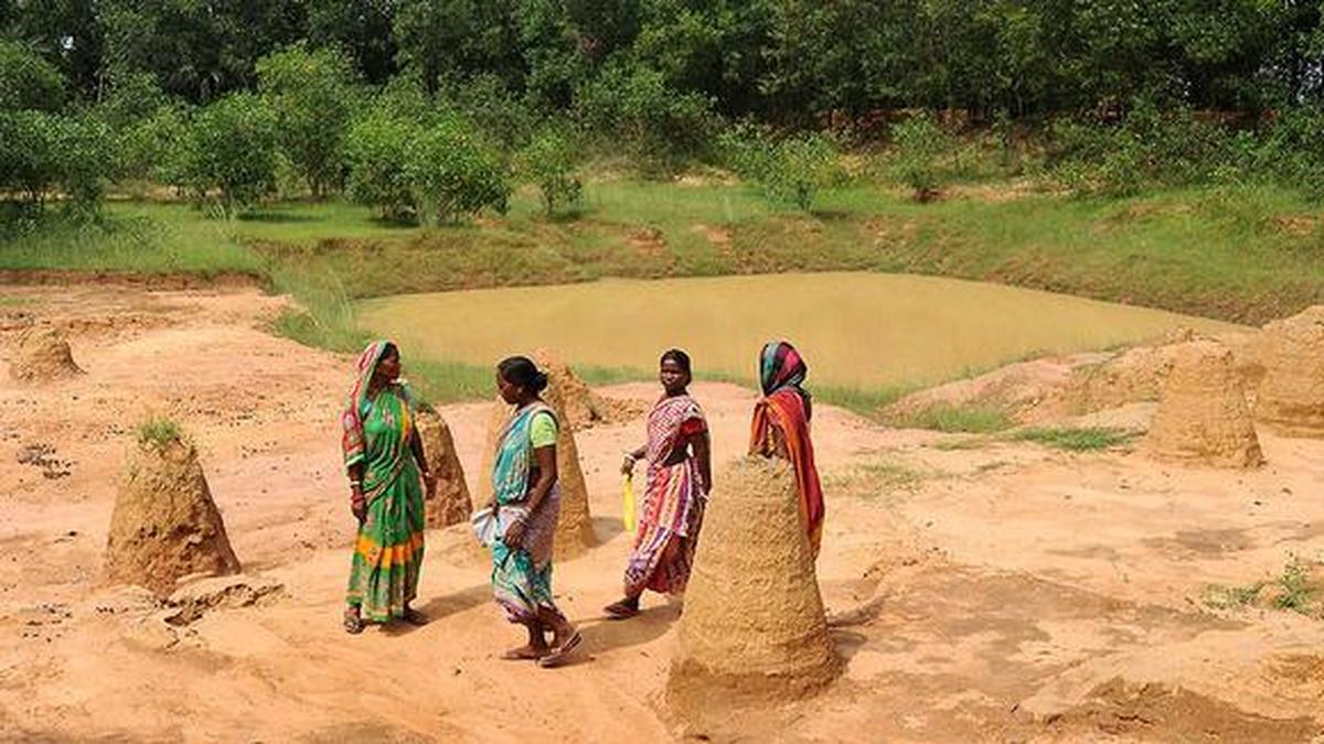 Are e-KYC norms excluding MGNREGA workers? | Explained