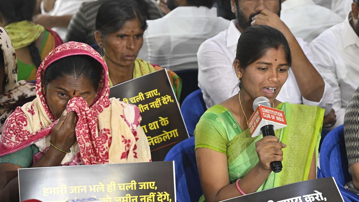 Lagacharla tribals meet SC/ST, NHRC, Women’s Commission in New Delhi