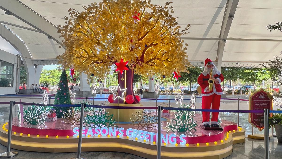 MIA kindles Christmas spirit with activities for passengers