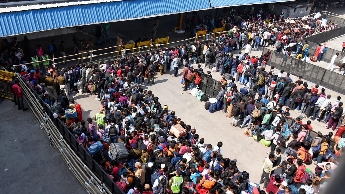 Paramilitary forces deployed at New Delhi Railway Station for crowd control