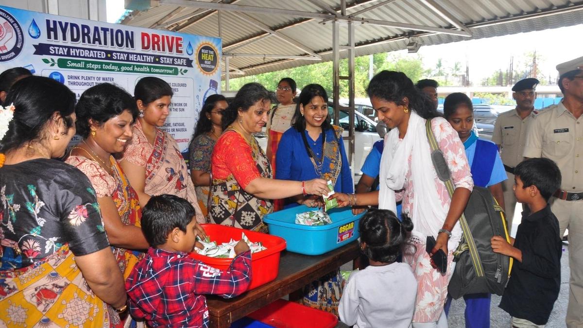 SCRWWO organise hydration drive at Vijayawada railway station