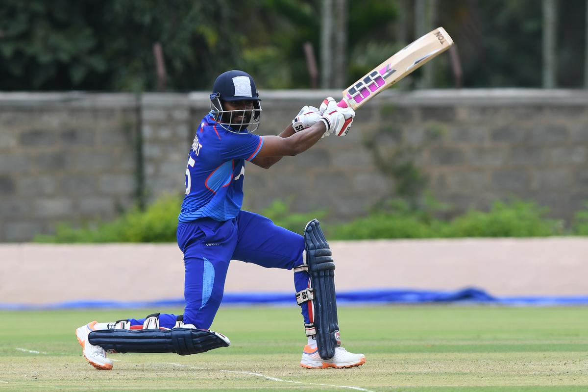 Andhra’s K.S. Bharat during his half-century against Tamil Nadu in the Vijay Hazare Trophy at the Alur Grounds in Bengaluru on November 13, 2022. 