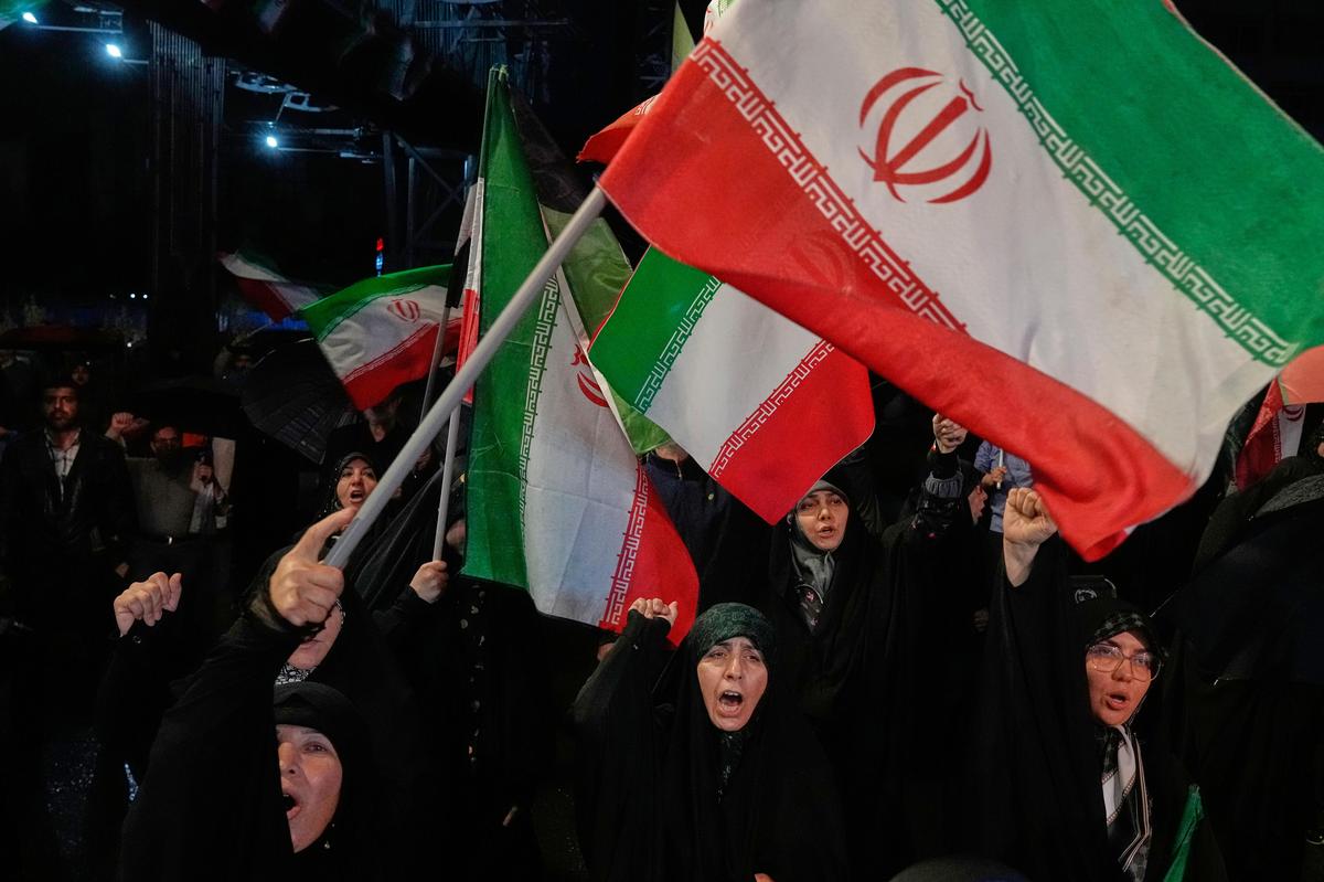Iran’s Supreme Leadership Bans Export of Enriched Uranium, Officials Say
