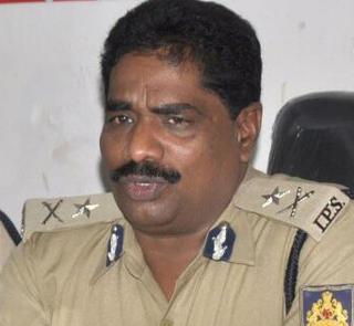 DGP K. Ramachandra Rao back in controversy after video of inappropriate  behaviour surfaces - The Hindu