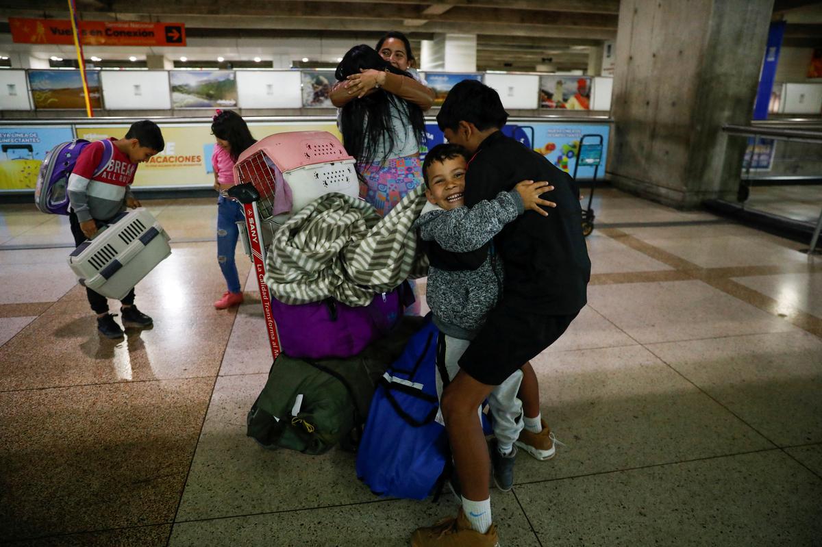 Migrantes varados en frontera Chile-Perú repatriados a Venezuela