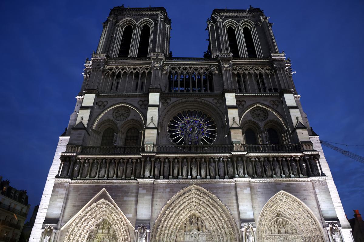 After five years of restoration, Notre-Dame Cathedral in Paris will reopen its doors to the world in the presence of Emmanuel Macron and around fifty heads of state, including Donald Trump, invited for the occasion. Photo: Getty Images for Notre-Dame de Paris