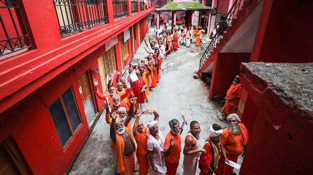 30th batch of over 4,300 pilgrims leave for Amarnath cave shrine from Jammu