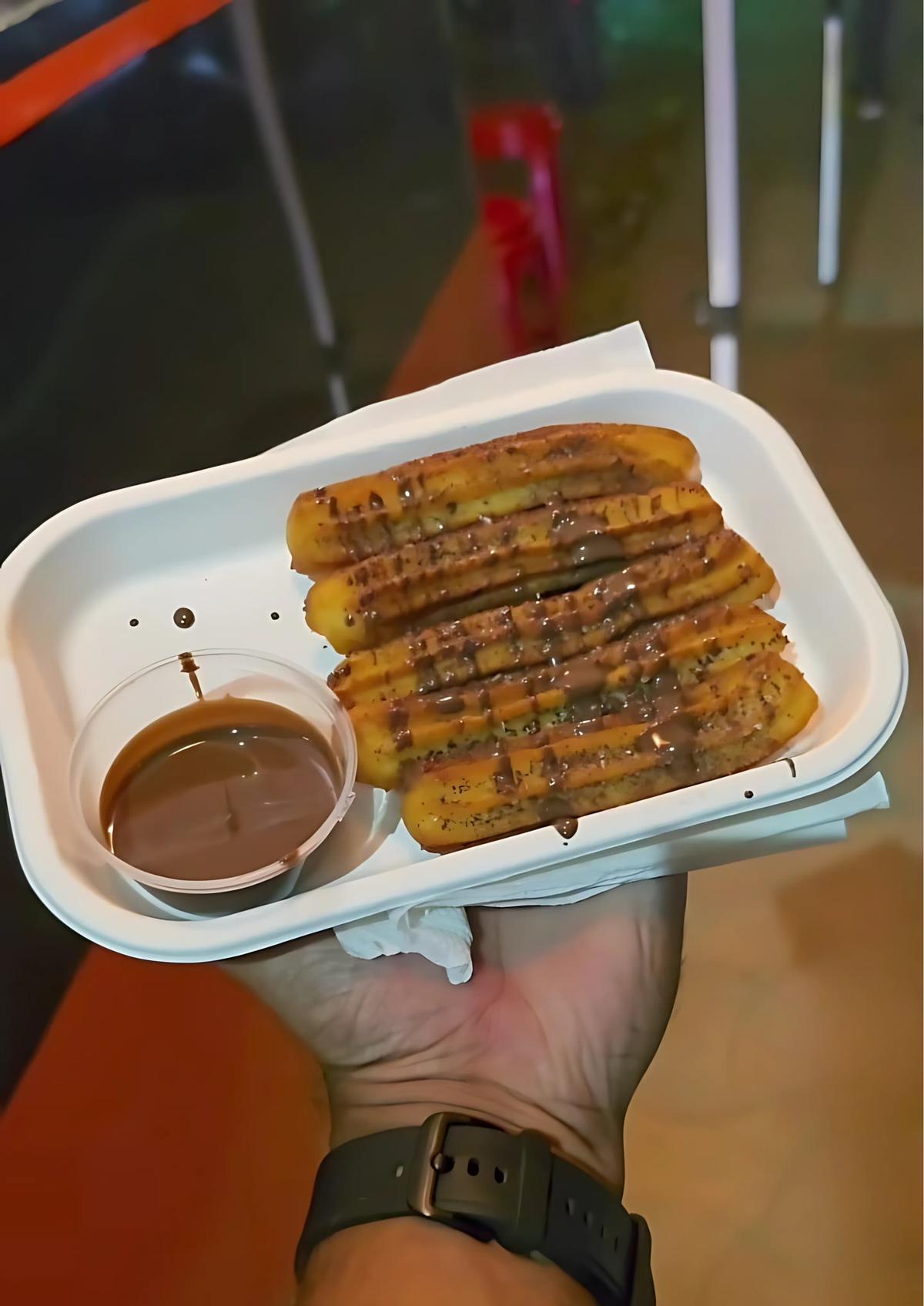Cheese churros with choco sauce Cheese churros with choco sauce