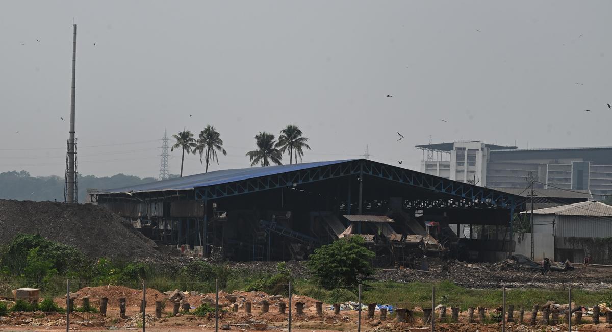 ब्रह्मपुरम में पुराना कचरा उपचार संयंत्र।