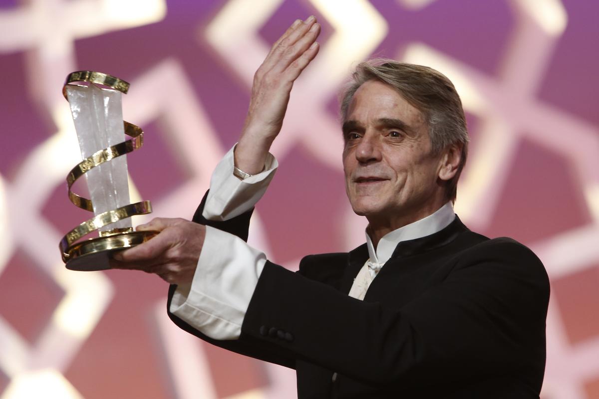 Favorita 777 slot,The Morning Show  Jeremy Irons será pai de Alex