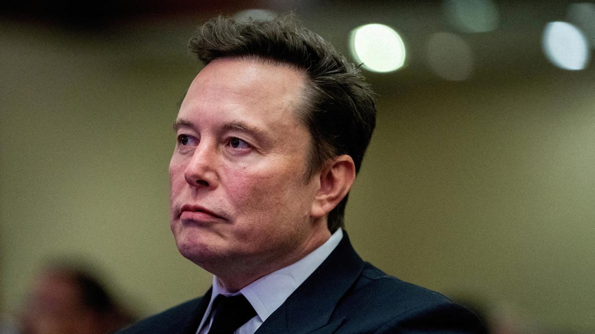 More than 250,000 sign petition to strip Elon Musk of Canadian citizenship