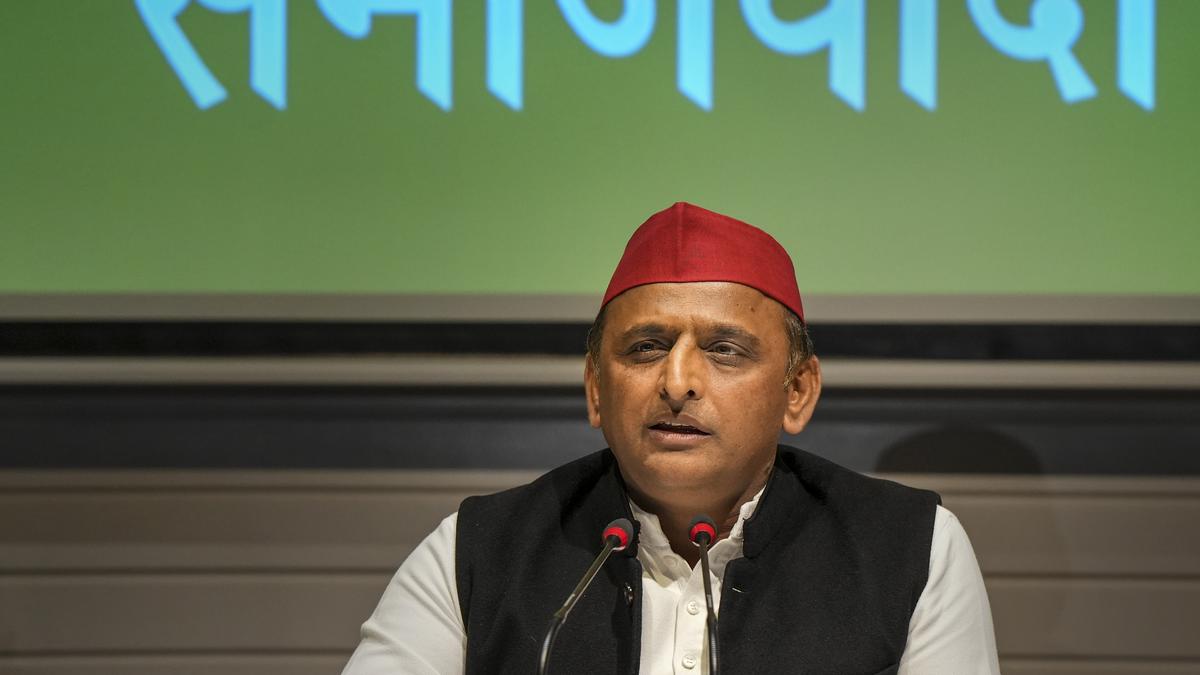 Akhilesh Yadav asks for U.P. Assembly session to discuss OBC quota in urban bodies