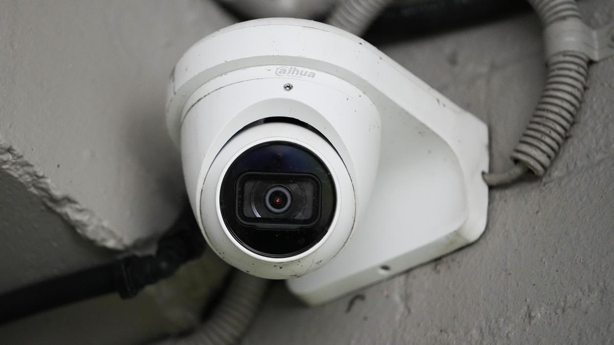 Australian Defense Department to remove Chinese-made cameras