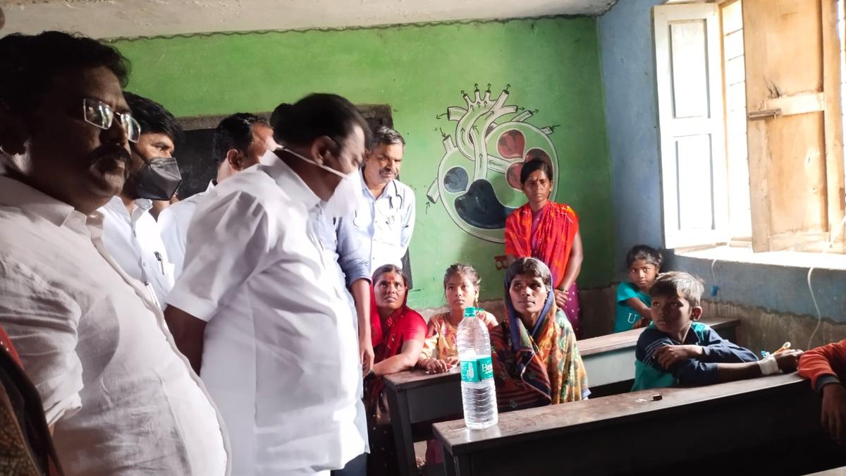 37 persons fall sick in Yadgir village, contaminated water and food poisoning suspected