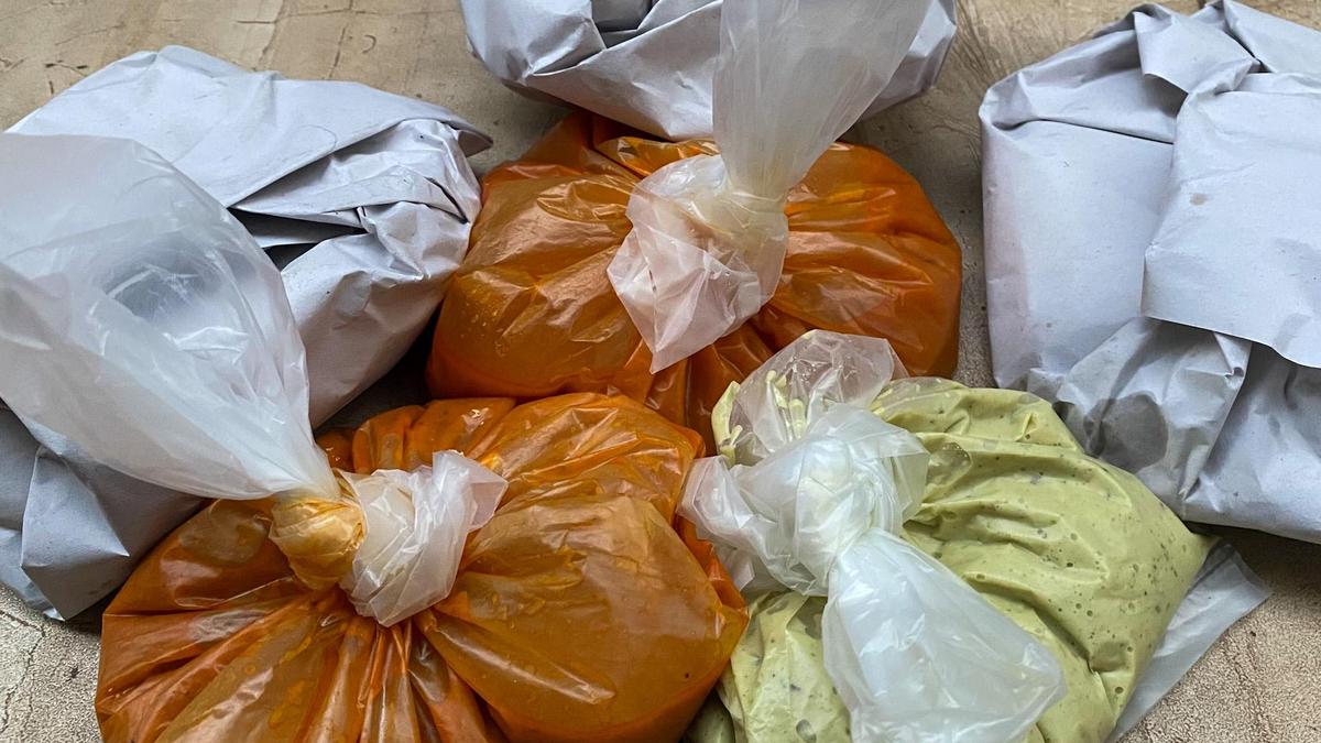 Additional DC tells officials to strictly enforce ban on packing hot food in plastic and newspapers