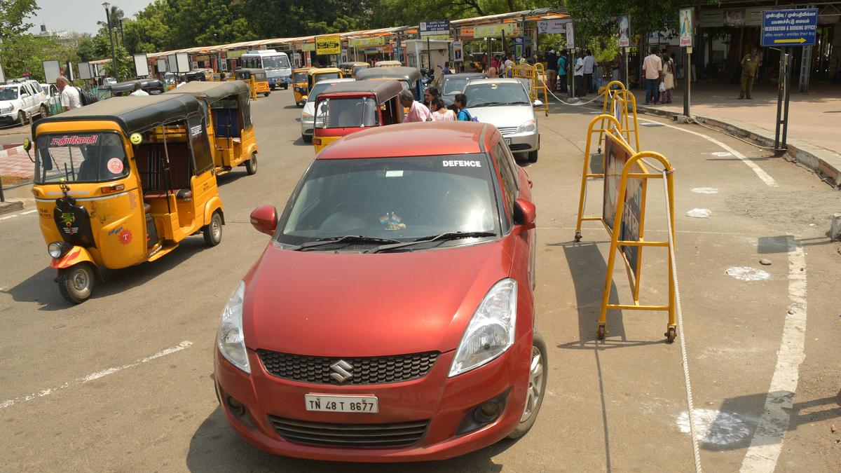 vehicle users fume over costlier parking fee at Tiruchi railway junction