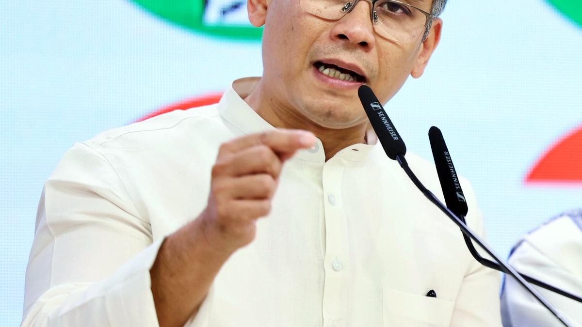 Gaurav Gogoi’s wife has ‘good relations’ with Pakistan Army: Himanta