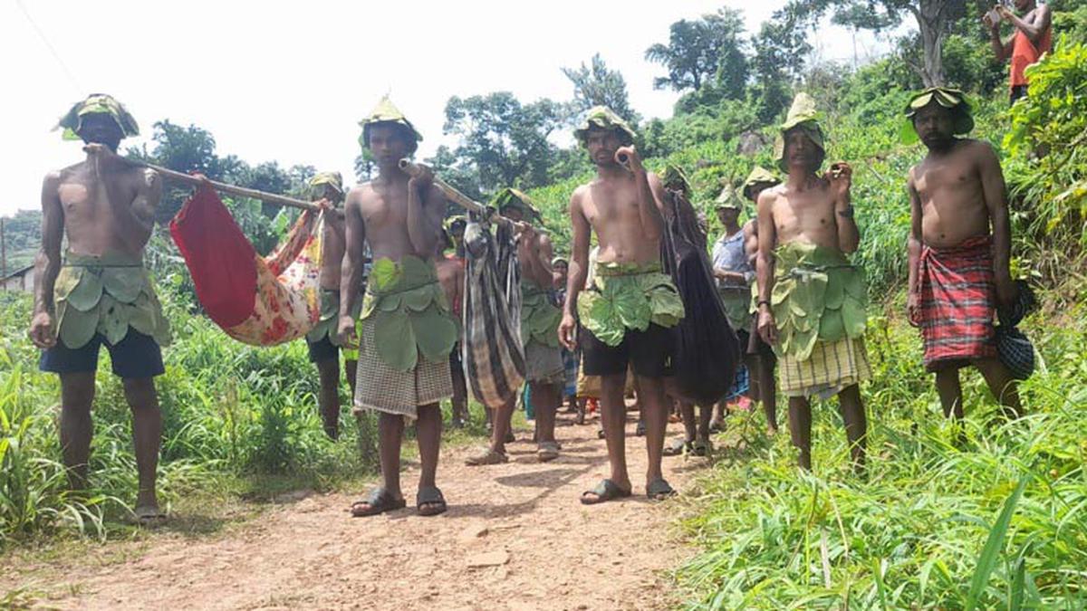 Tribals of four villages in Andhra Pradesh stage protest demanding early completion of road to Jajulabandha hilltop area