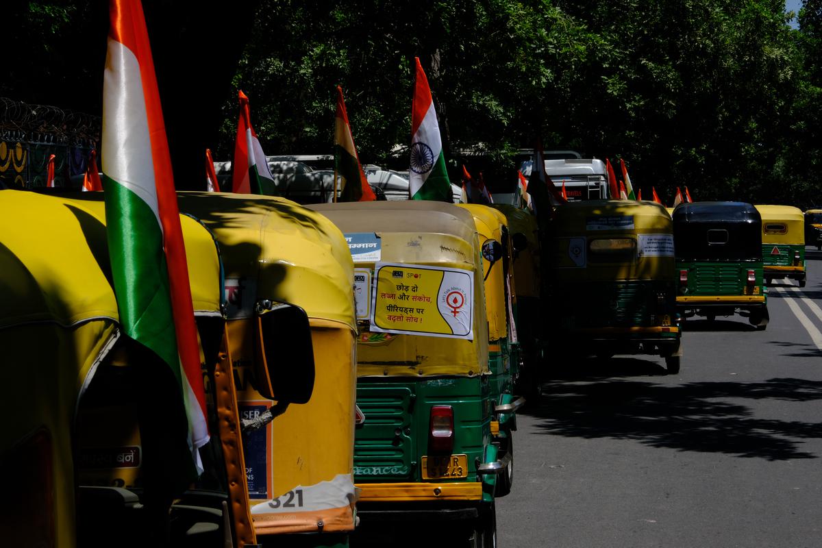 Delhi auto rickshaw drivers join menstrual health awareness campaign