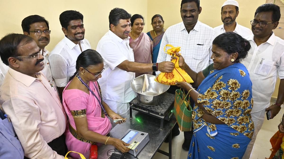 Minister inaugurates newly built anganwadi centre, ration shop, councillor&rsquo;s office