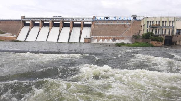 Water level in Mullaperiyar dam stands at 134.95 feet
