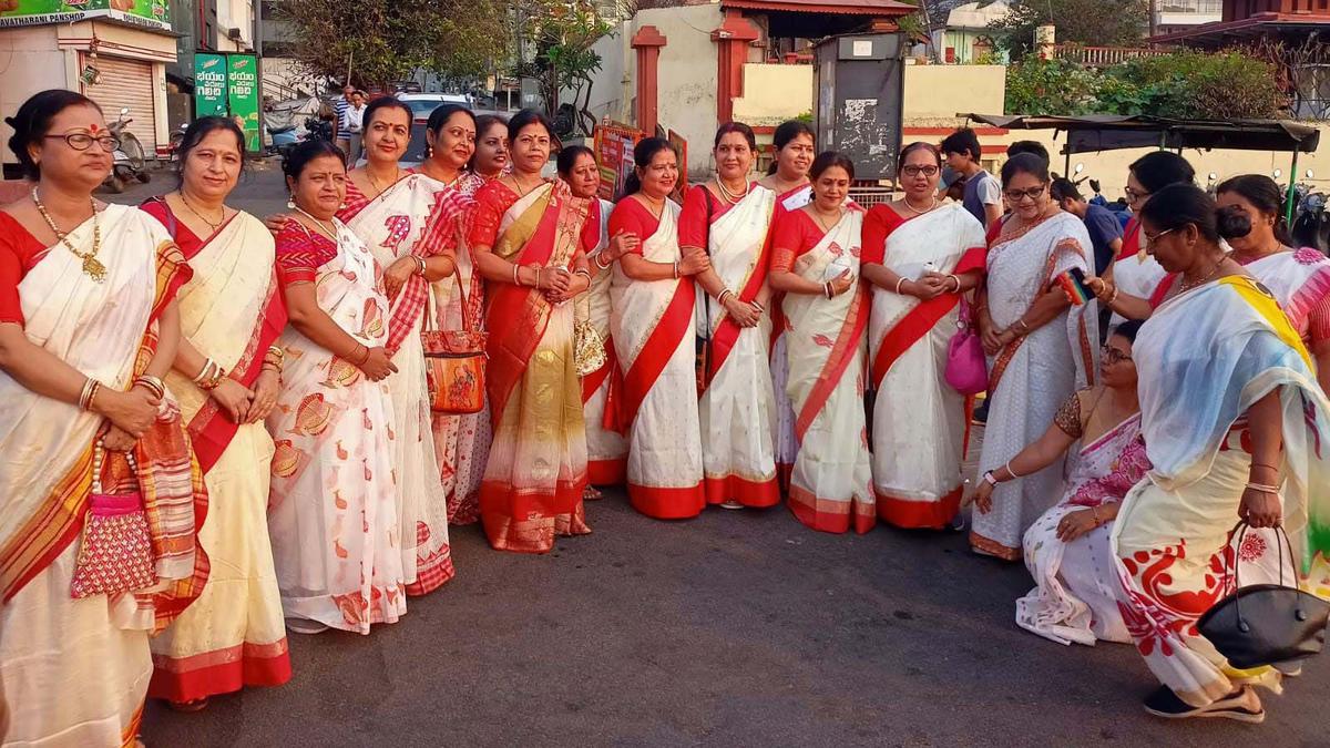 Bengalis in Visakhapatnam celebrate New Year ‘Poila Baisakh’