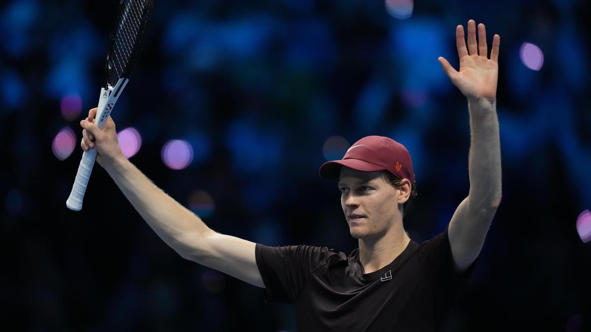 Jannik Sinner mengalahkan Alex de Minaur untuk mencapai pertandingan kejuaraan Final ATP