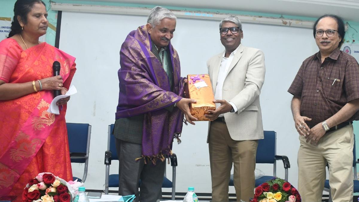 JNTUA holds orientation for Telugu translators of engineering books