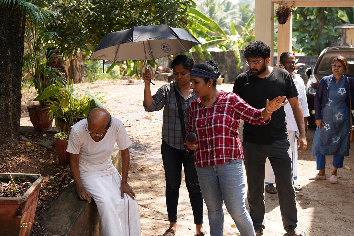 Indu Lakshmi with Mamukoya on the location of Nila