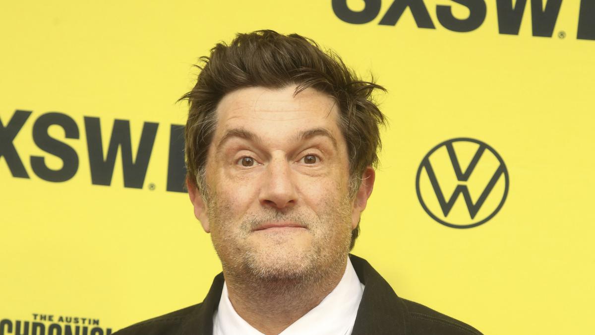 Michael Showalter and Michelle Pfeiffer team up for holiday-comedy, ‘Oh What Fun’