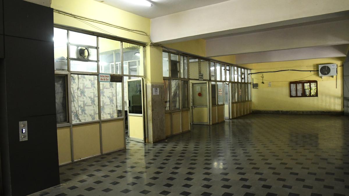 TSRTC’s monetisation move: EDs’ offices to move out of MGBS, JBS