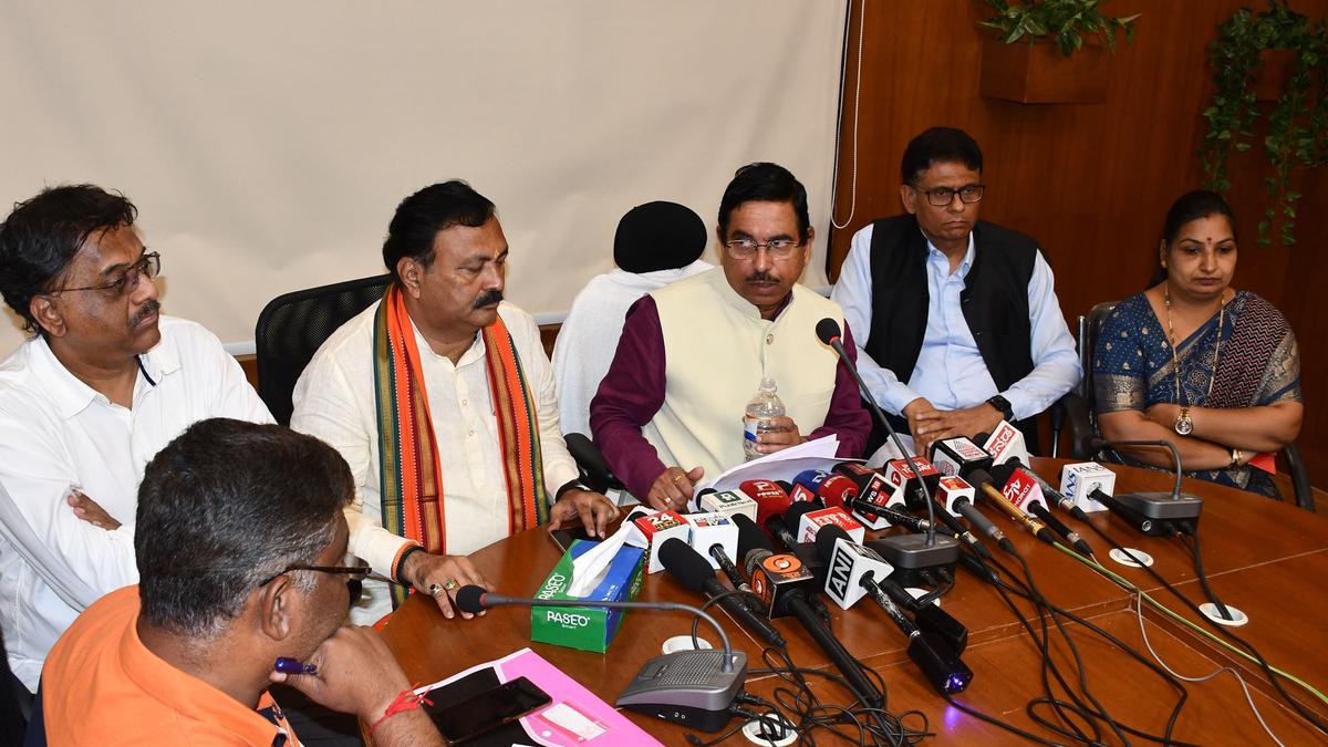 Hubballi Rly. station to see comprehensive makeover under ₹400 cr. re-development plan: Joshi