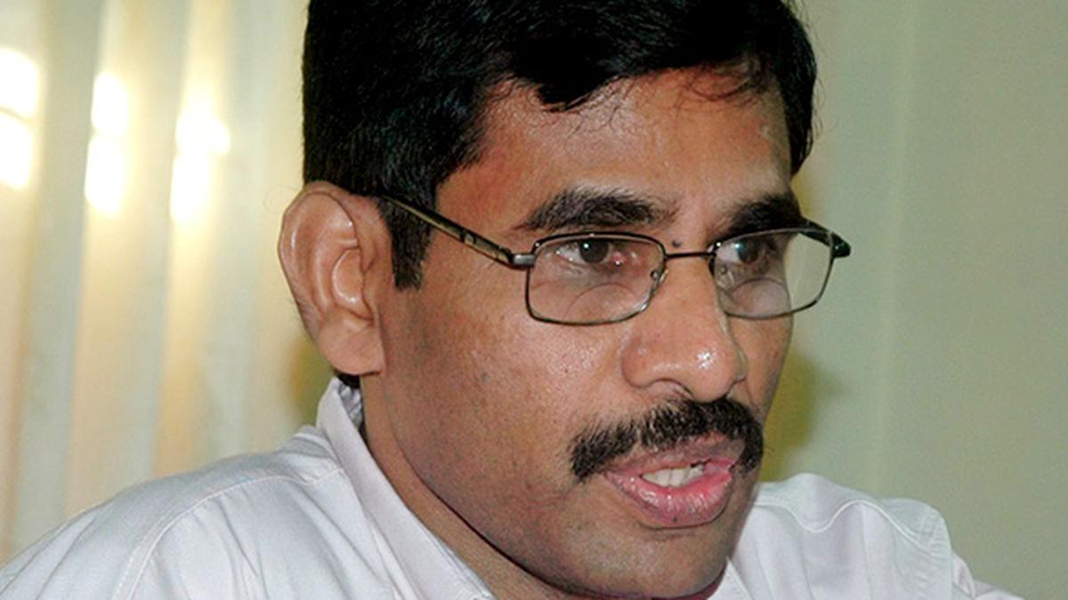 Chief Secretary holds meeting on jallikattu, gram sabhas