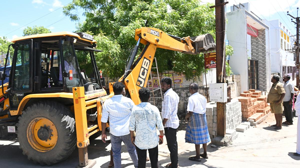 Thoothukudi Corporation resumes anti-encroachment drive after long break