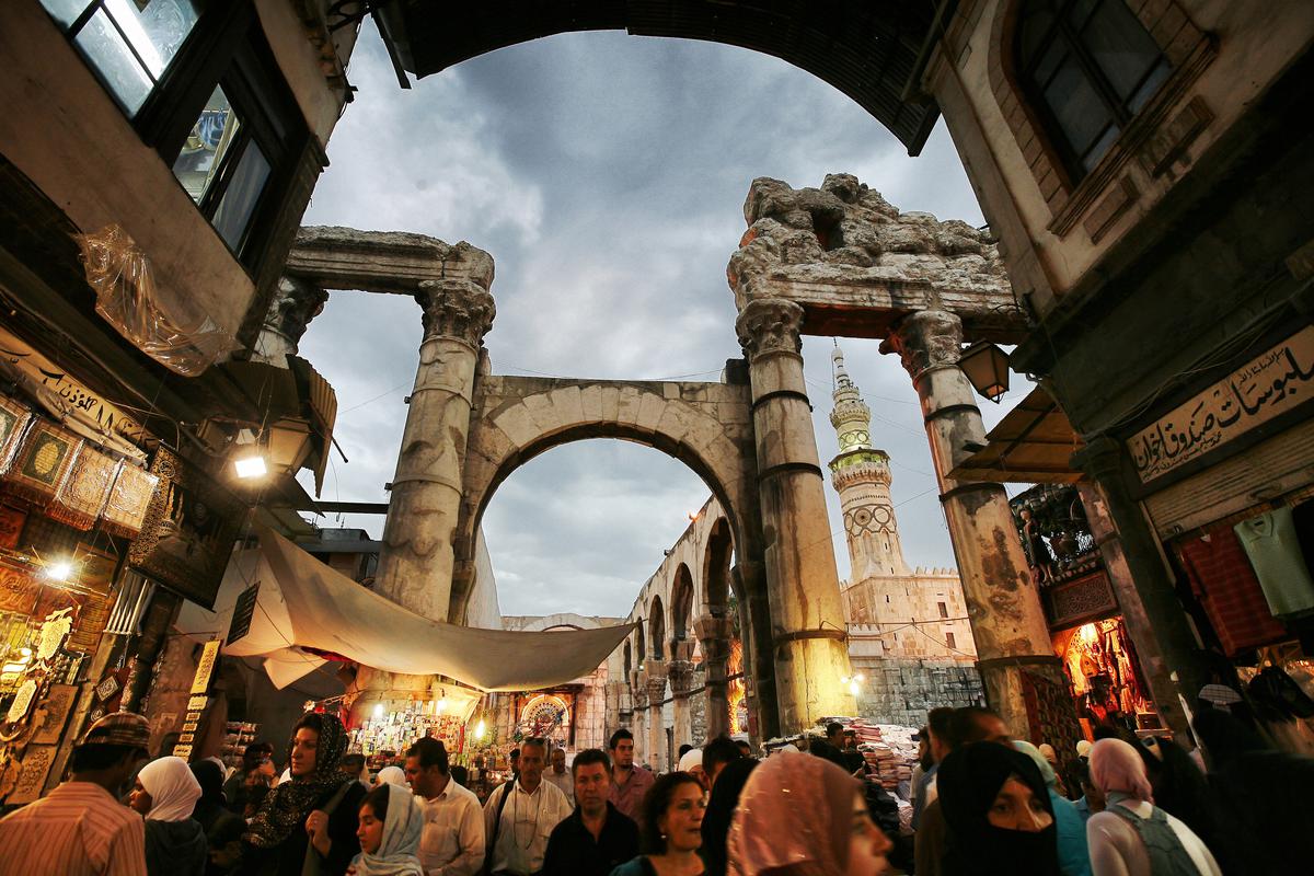 People at the Central Square in Damascus. 