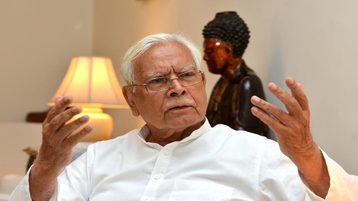 Rajiv Gandhi govt. decision to ban Rushdie's book was justified, taken for law & order reasons: Natwar Singh