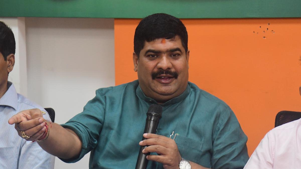 KOCHIMUL recruitment scam | MLA seeks probe into Mangalore University’s role