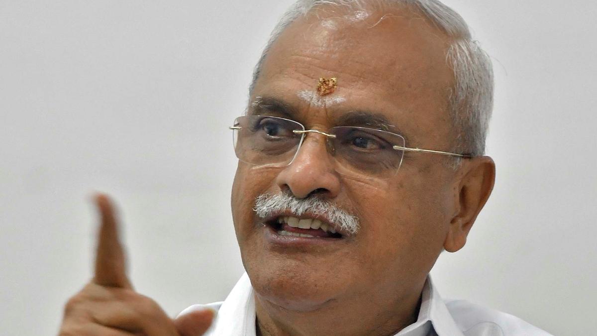 MP V. Vaithilingam to ask for extension of Kakinada express train to Puducherry, at railway meeting next month