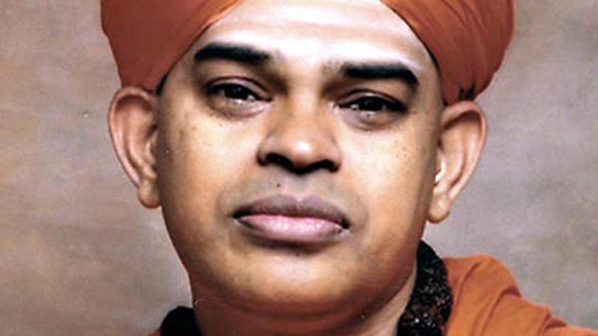 Karnataka High Court refuses to quash rape charge against Murugha mutt seer Shivamurthy Murugha Sharanaru