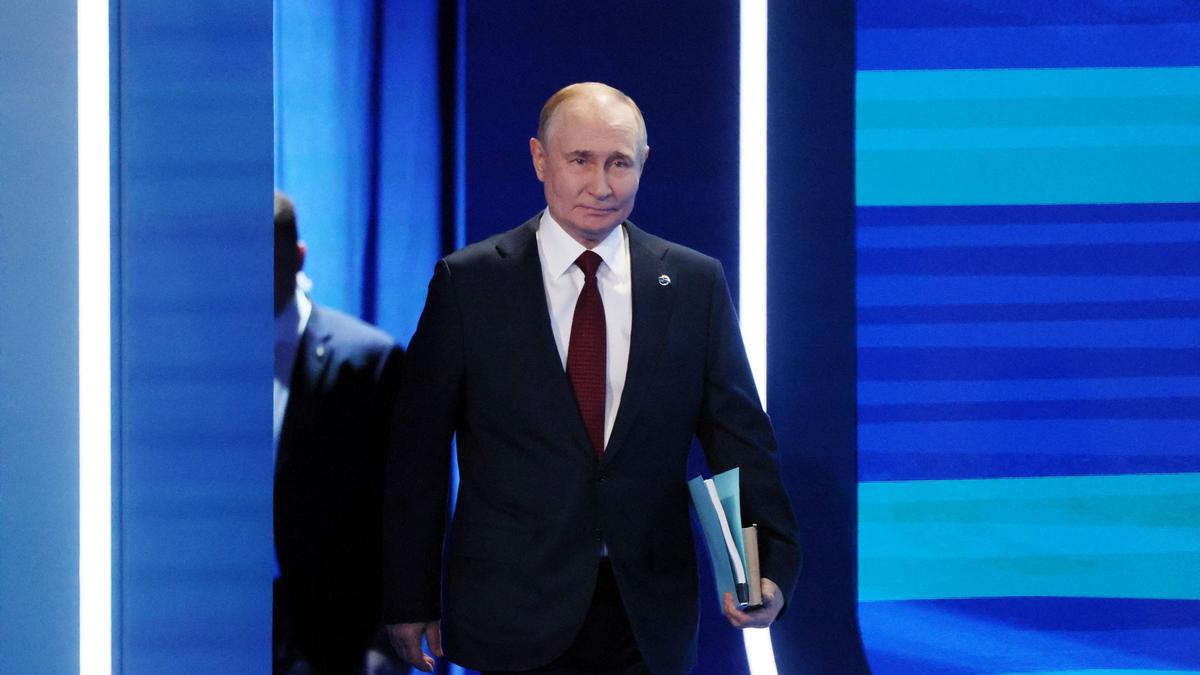 Morning Digest: Vladimir Putin orders government to soften trade imbalance with India; India-China flights to resume after five years from October 26, and more
