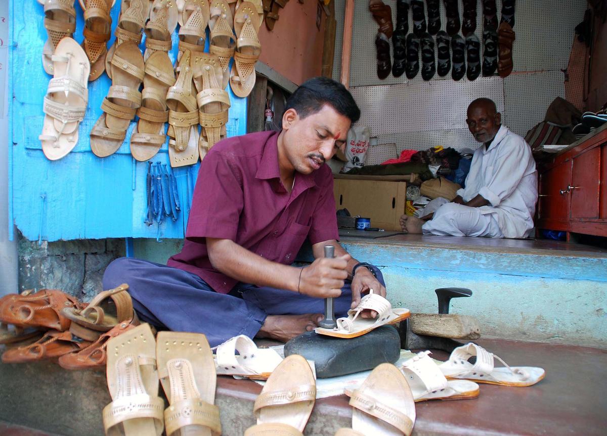 An artisan in Belgaum