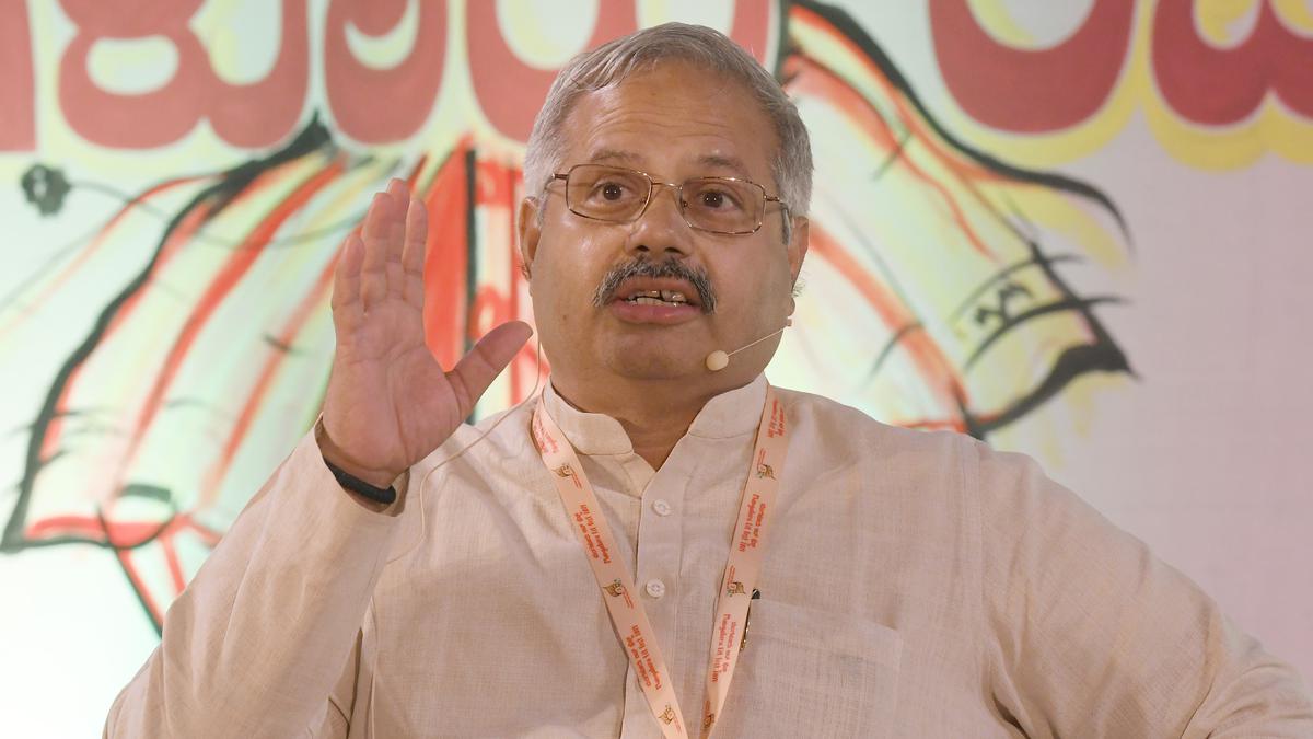 Caught in a row, RSS clarifies that it is not against a caste census